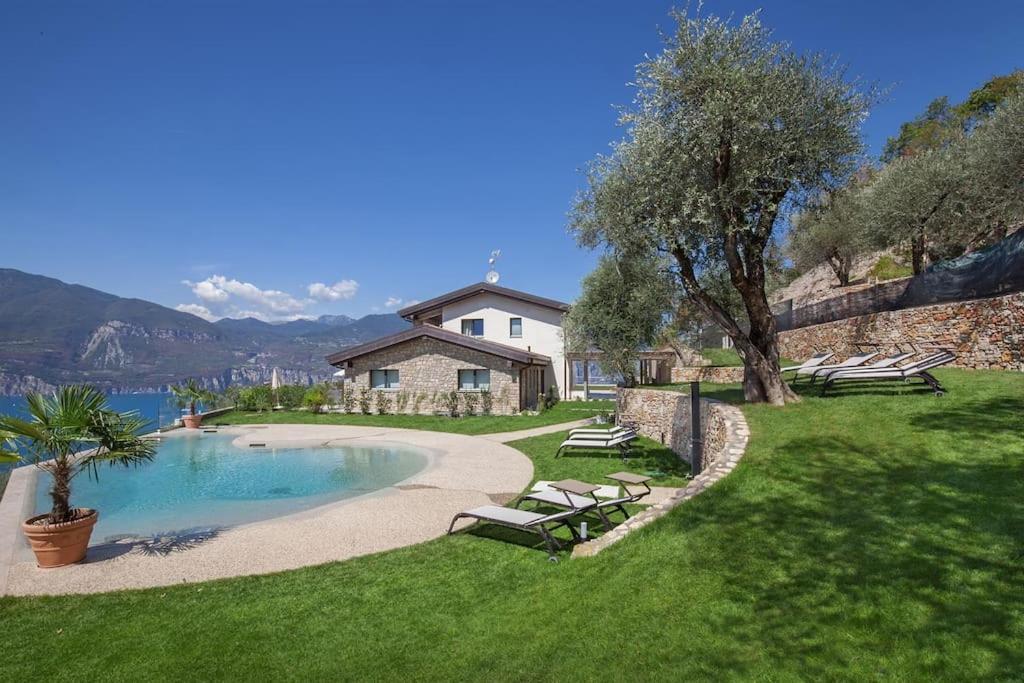 Villa Divina - Apt Divina Con Piscina E Vista Lago Castelletto Di Brenzone Dış mekan fotoğraf