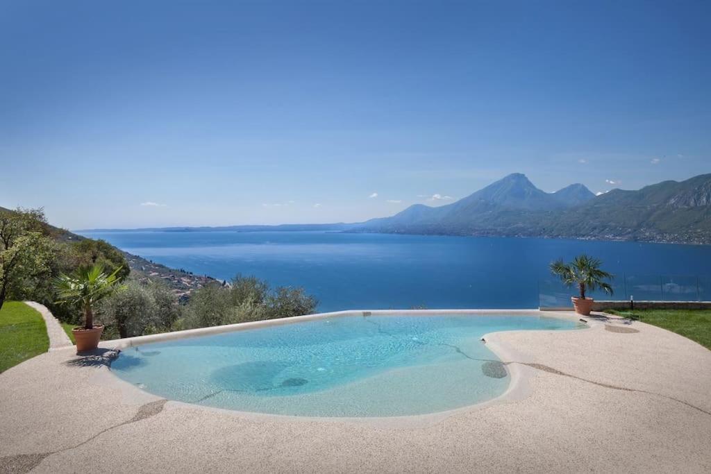 Villa Divina - Apt Divina Con Piscina E Vista Lago Castelletto Di Brenzone Dış mekan fotoğraf