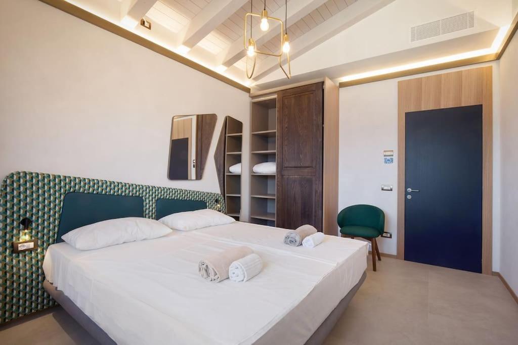 Villa Divina - Apt Divina Con Piscina E Vista Lago Castelletto Di Brenzone Dış mekan fotoğraf